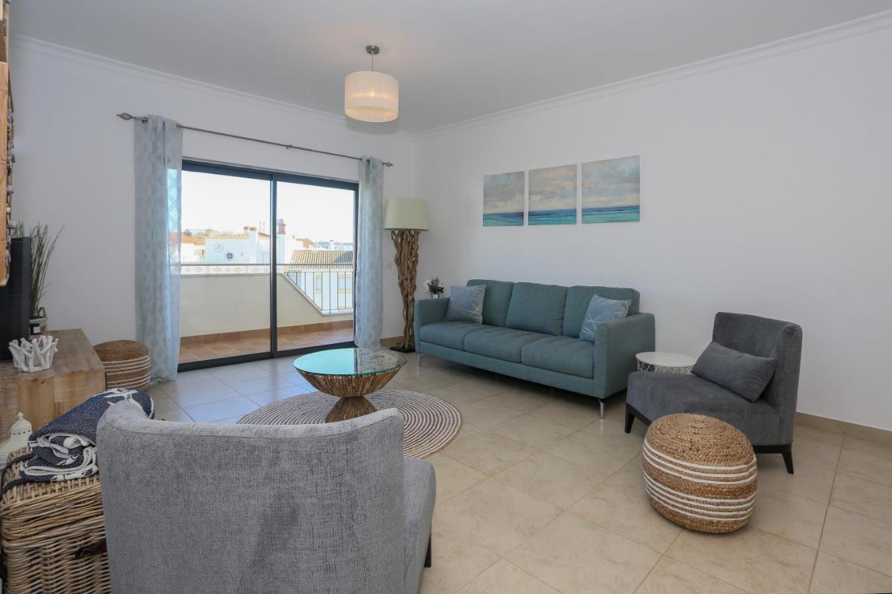 3 Bedroom Apartment With Indoor Pool Central Lagos Extérieur photo