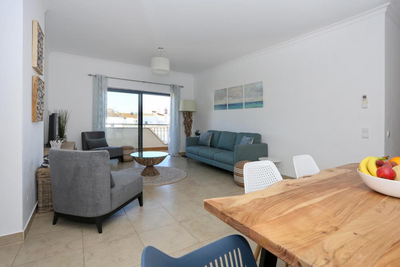 3 Bedroom Apartment With Indoor Pool Central Lagos Extérieur photo