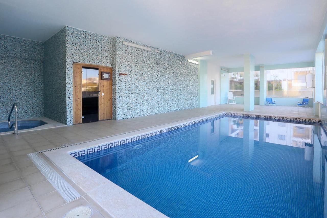 3 Bedroom Apartment With Indoor Pool Central Lagos Extérieur photo