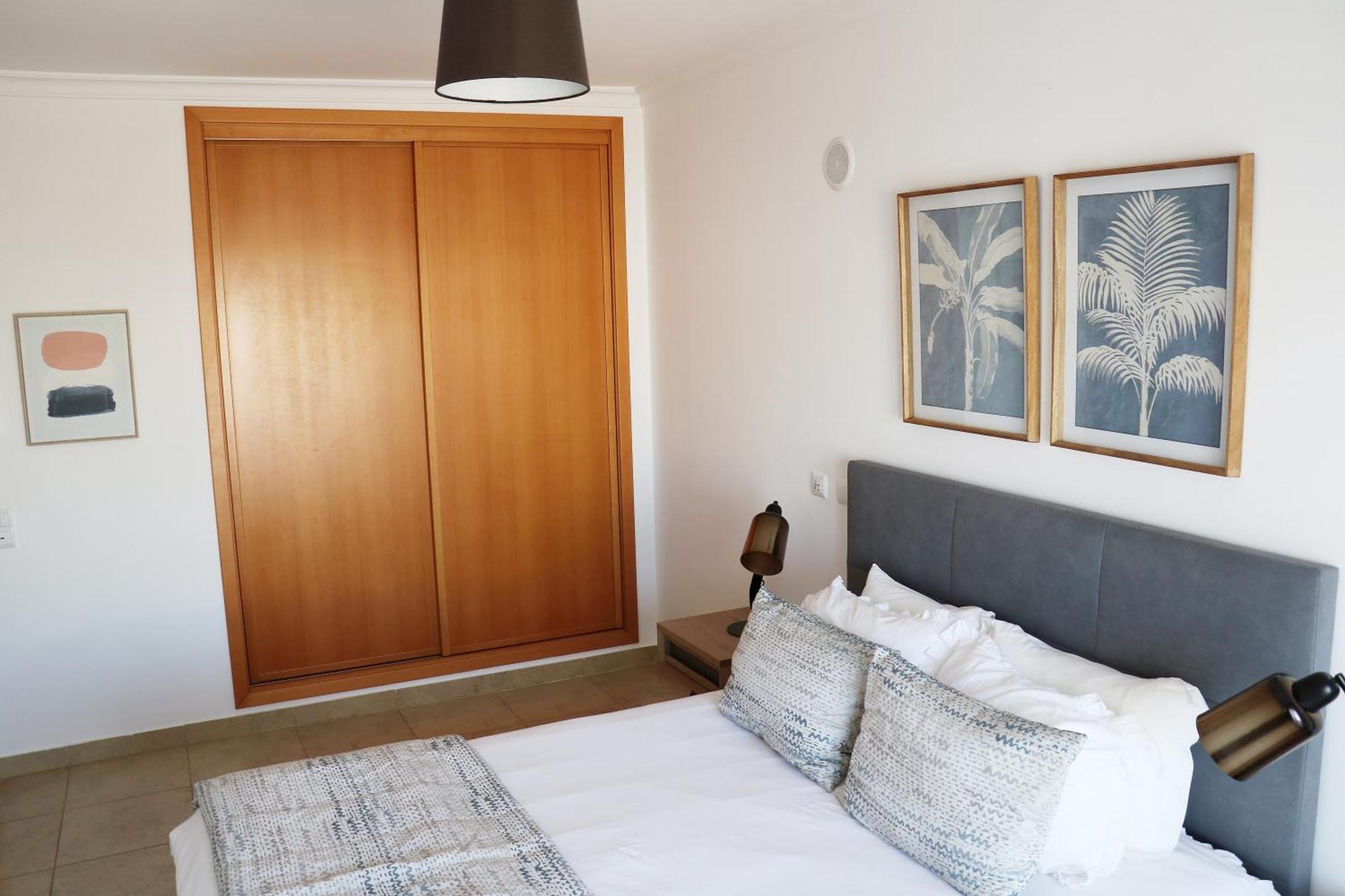 3 Bedroom Apartment With Indoor Pool Central Lagos Extérieur photo