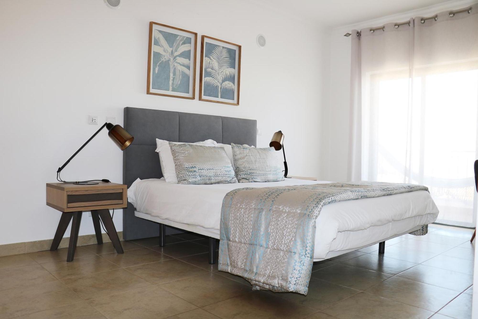 3 Bedroom Apartment With Indoor Pool Central Lagos Extérieur photo
