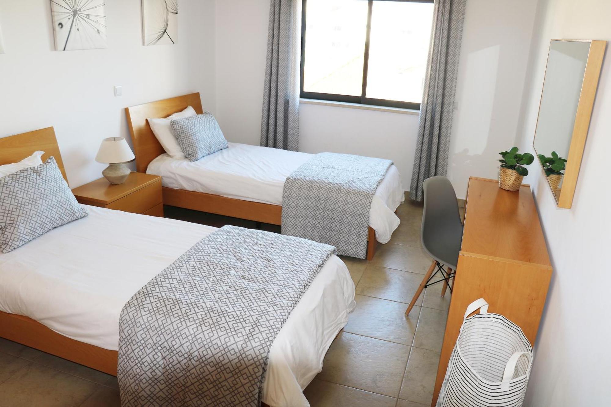 3 Bedroom Apartment With Indoor Pool Central Lagos Extérieur photo